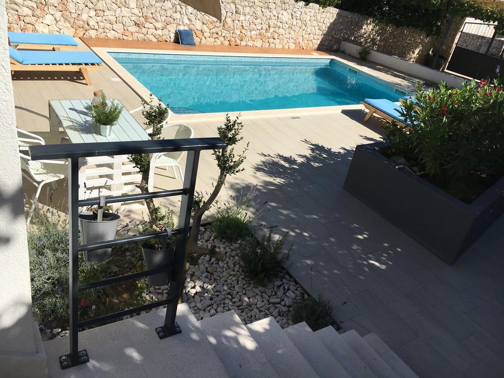 Holiday Home Vuko Sevid Exterior photo